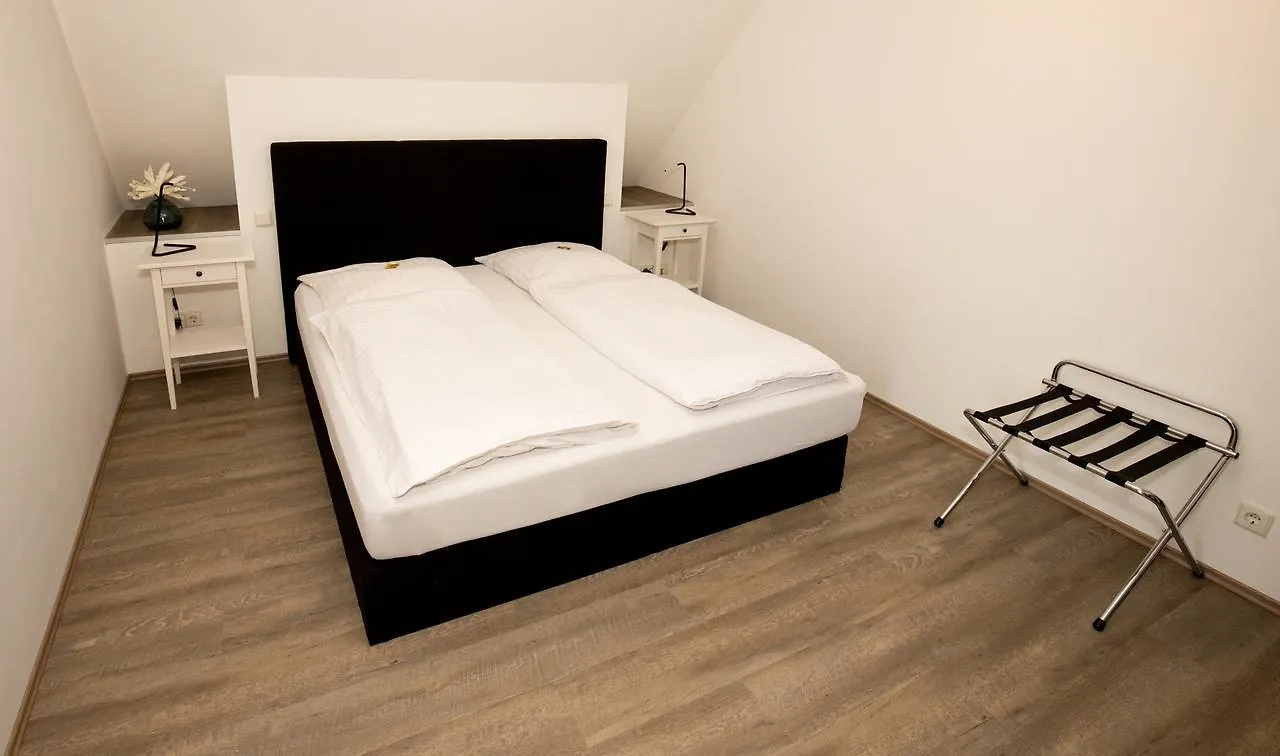 Hotel Gut Grossrotter Hof Keulen 3*,